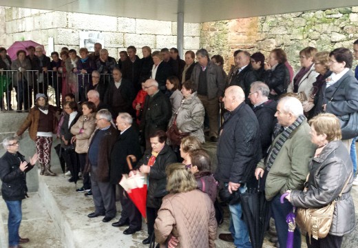 Un total de 75 veciños e veciñas de Frades visitan Ourense e ás súas termas